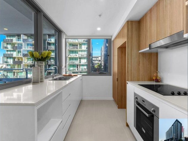 Great Location!  $499,000! 2