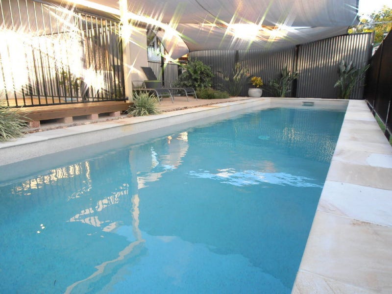 UPDATED OPEN PLAN + POOL 2