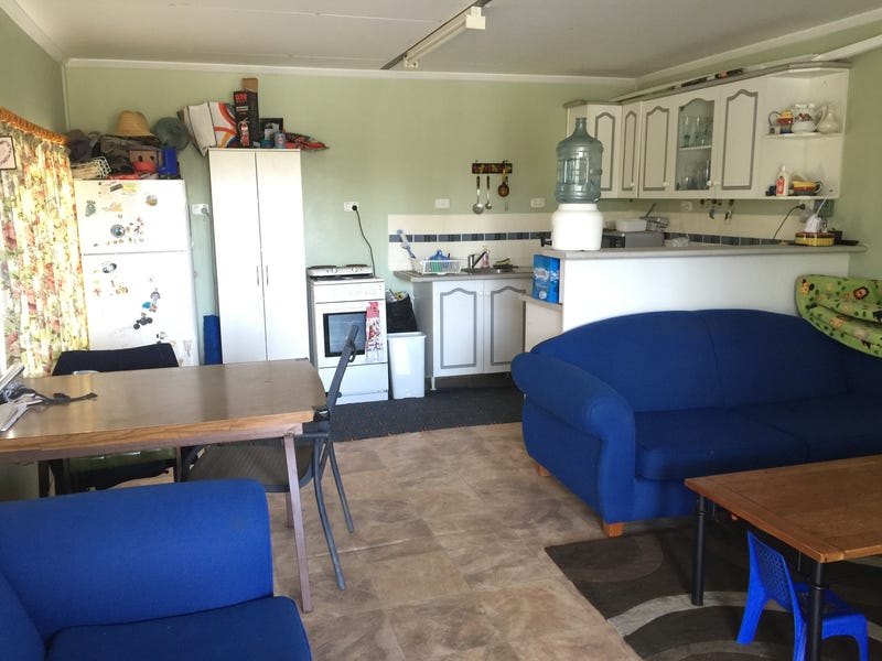 Riverfront Family Getaway *PRICE REDUCED 5