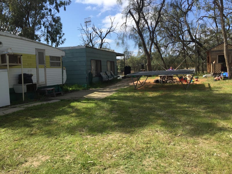 Riverfront Family Getaway *PRICE REDUCED 8