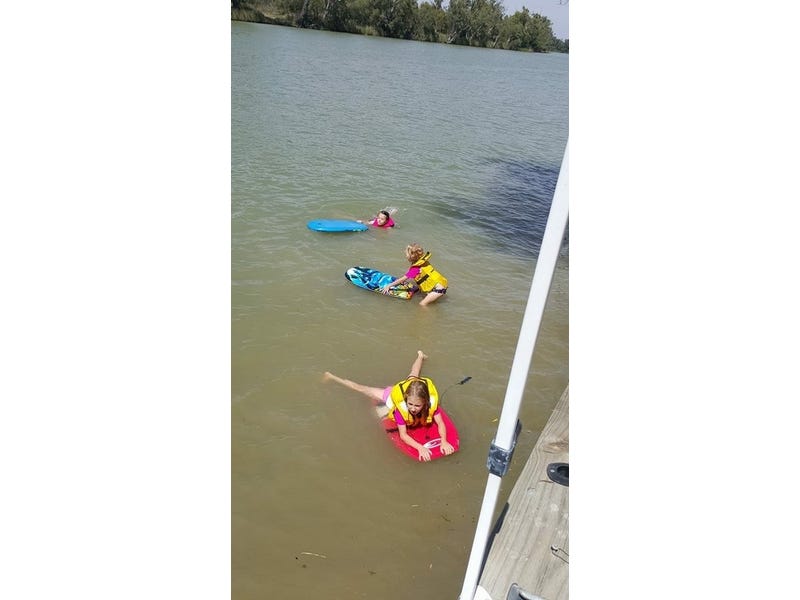 Riverfront Family Getaway *PRICE REDUCED 11