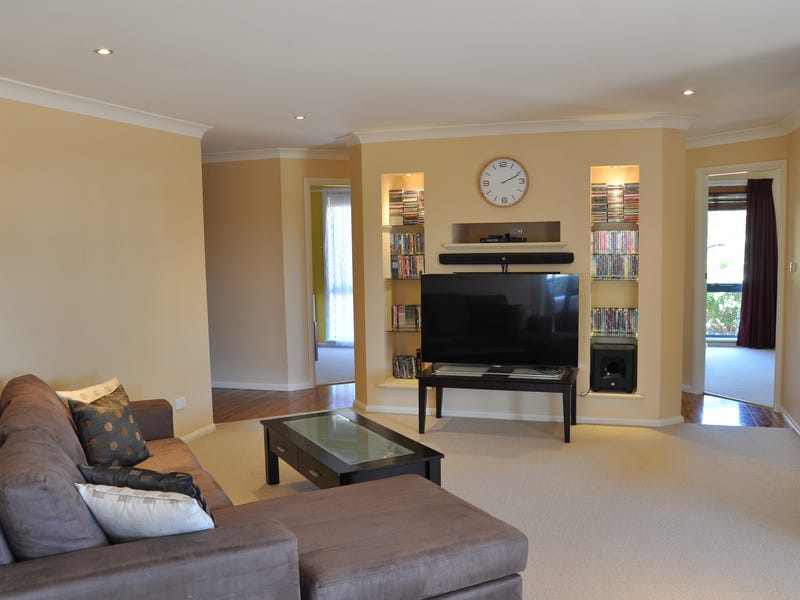 Fantastic yard plus self-contained studio/mancave 13
