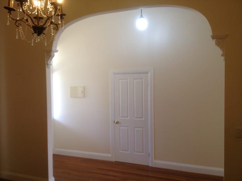 Beautifully Renovated Victorian Home on 4