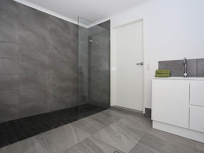 Start Living! Offers over $599,000 5