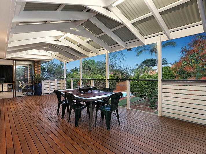 Start Living! Offers over $599,000 7