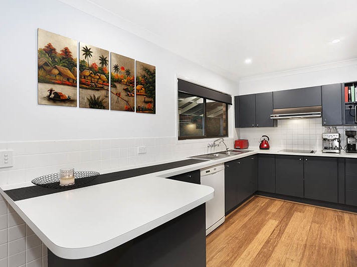 Start Living! Offers over $599,000 11