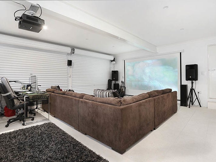 Start Living! Offers over $599,000 14