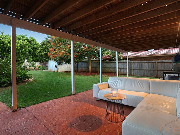 Start Living! Offers over $599,000 17