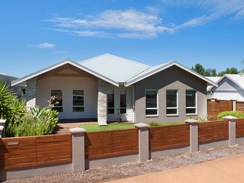 THIS IS THE ONE- Stylish Boutique Home