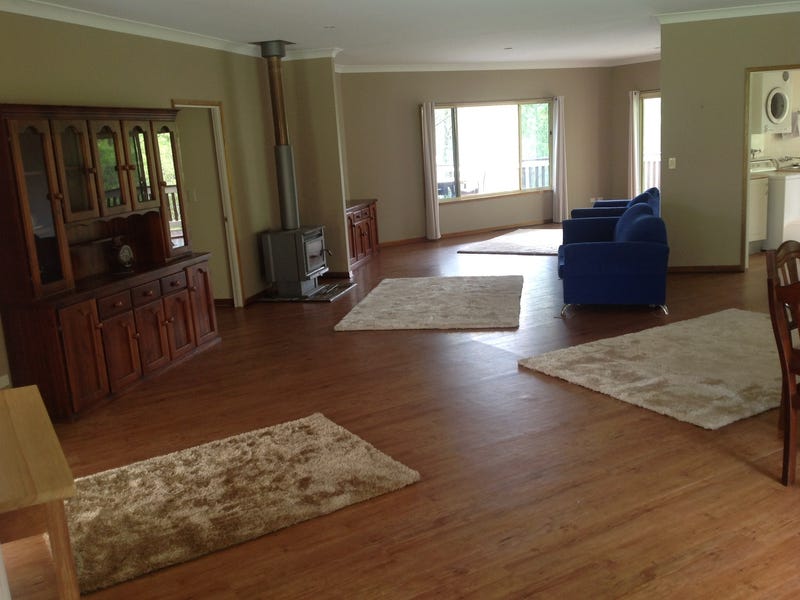 Country Manor 4