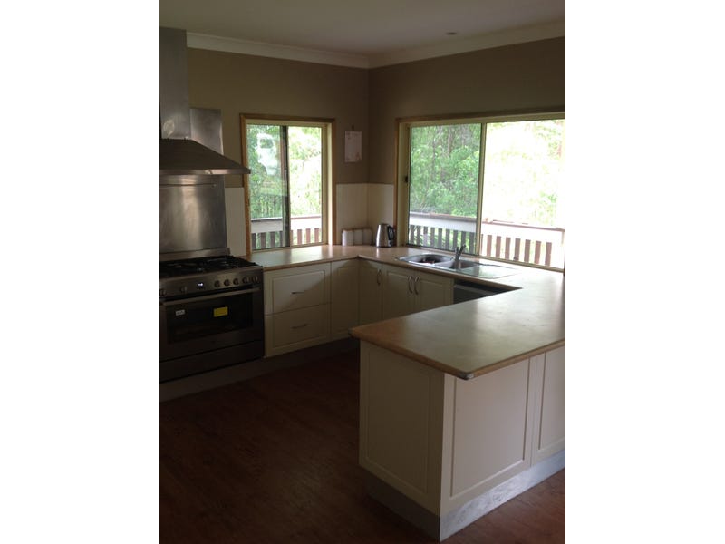 Country Manor 6