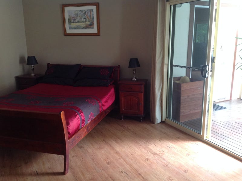 Country Manor 7