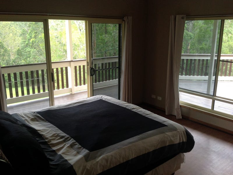Country Manor 10