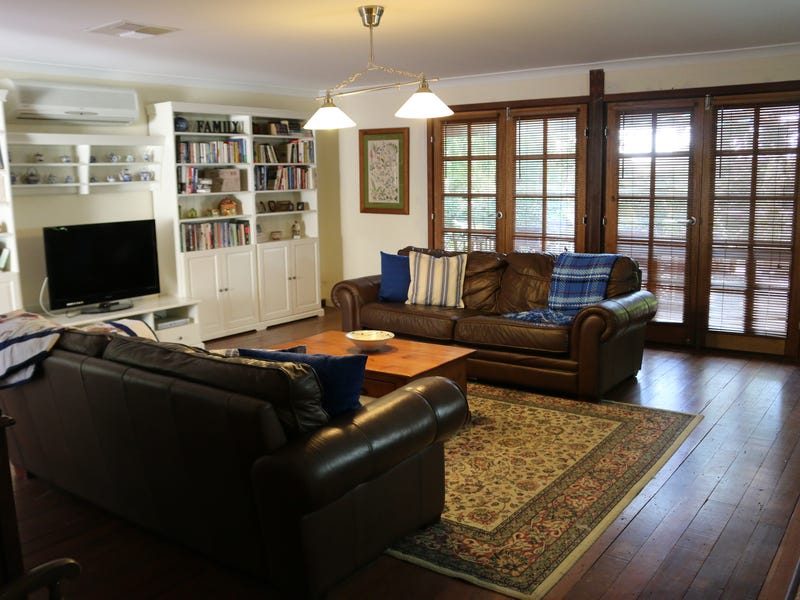 One acre in Gelorup with 2