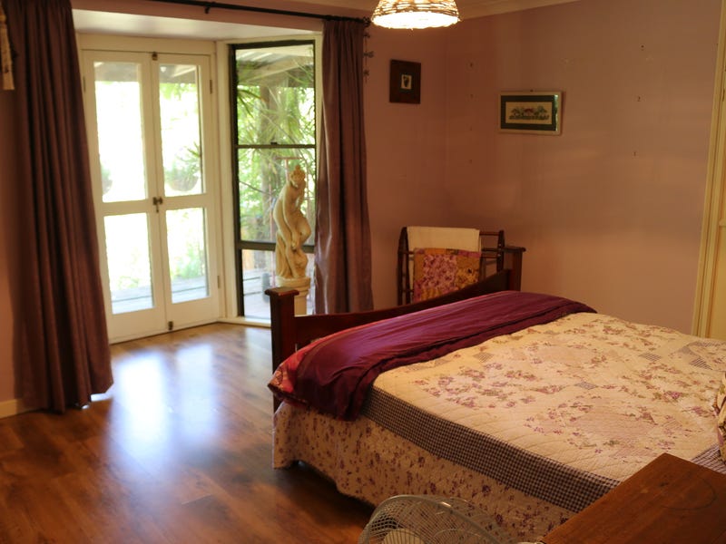 One acre in Gelorup with 3