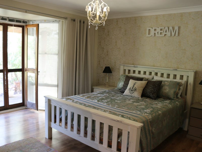 One acre in Gelorup with 5