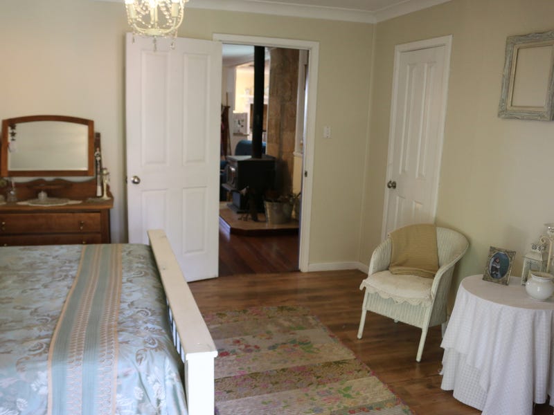 One acre in Gelorup with 7