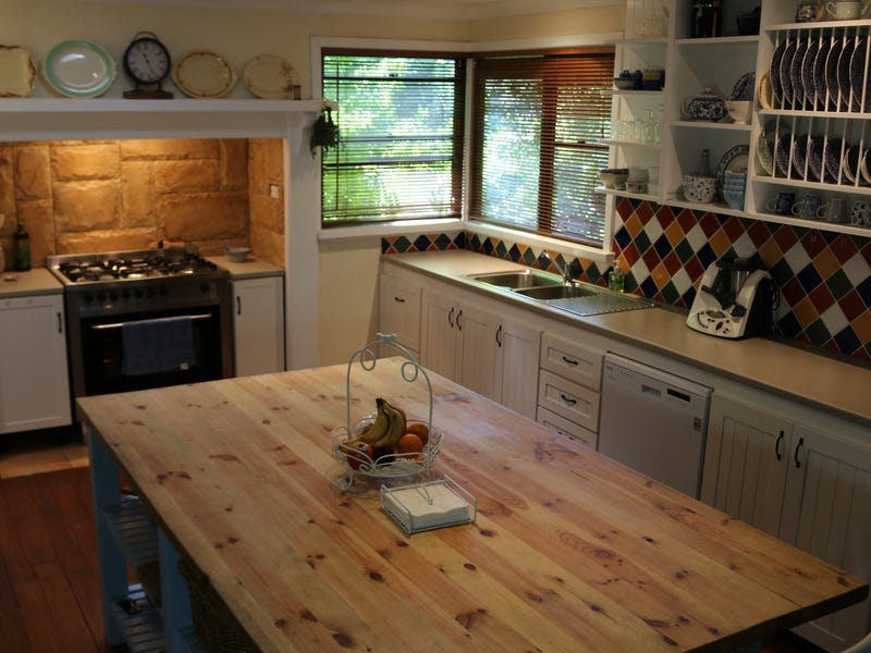 One acre in Gelorup with 10