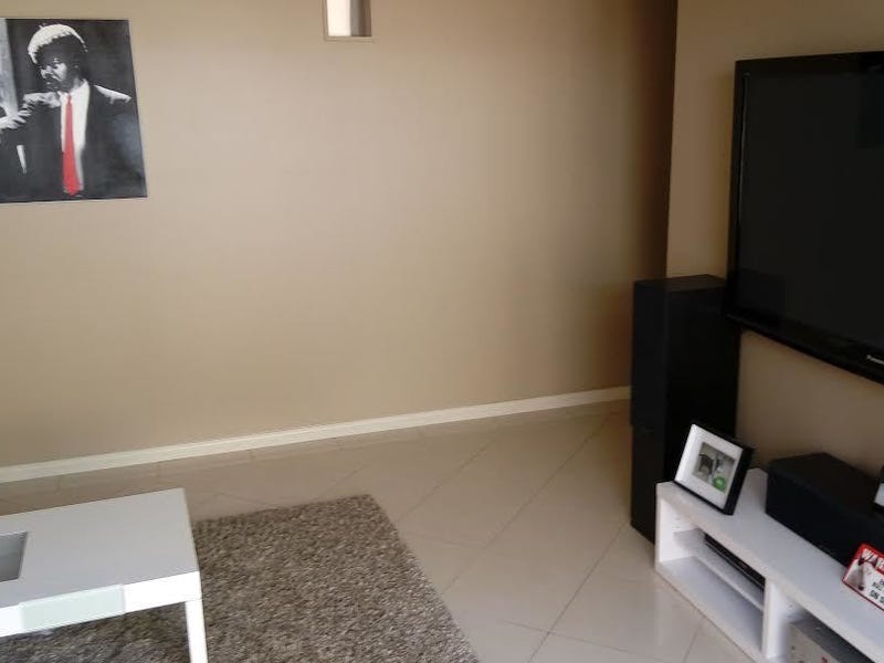 Prestigous Unley Three Bedroom home 8