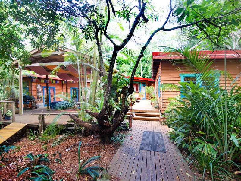 Tropical Oasis – House + 2