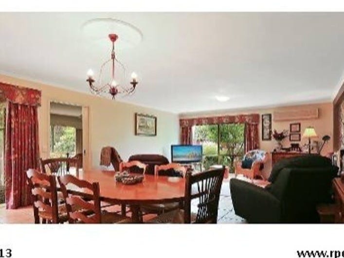 An Ideal Home – With 6