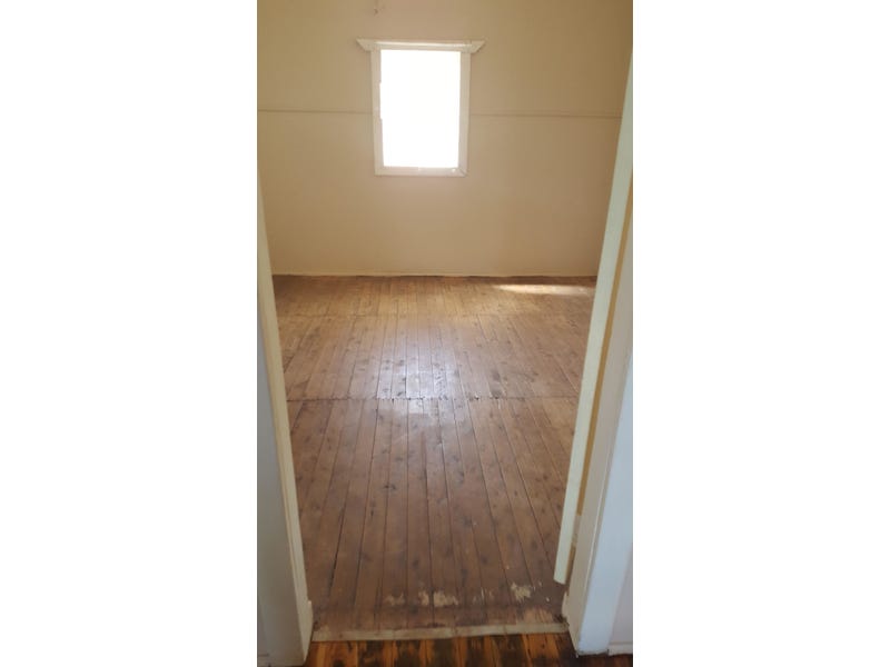 Perfect house for first home 11