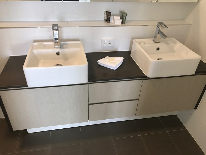 ** PRICE REDUCED** Quality Spacious 12
