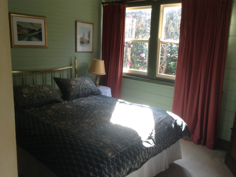 Weatherboard cottage 10