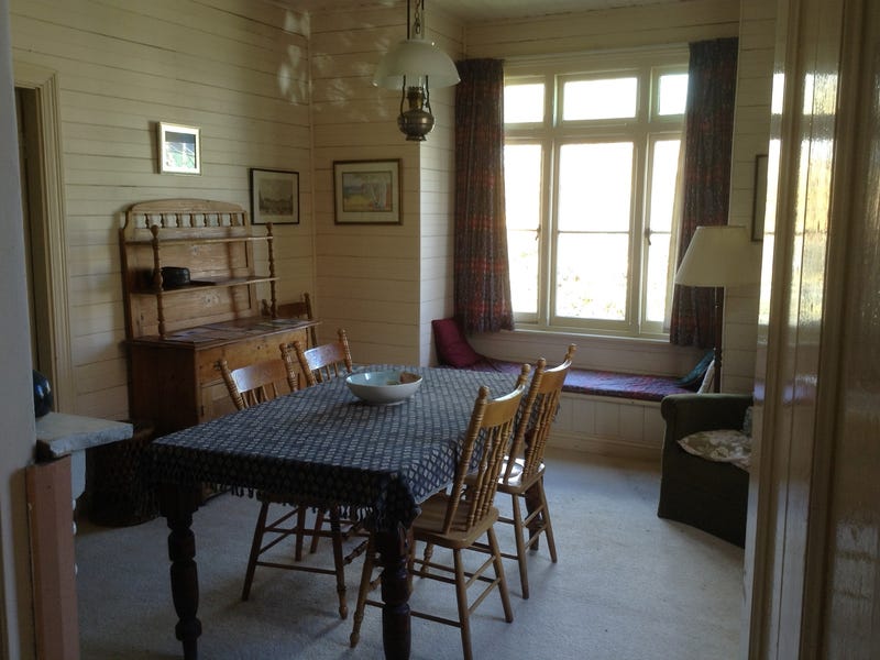 Weatherboard cottage 11