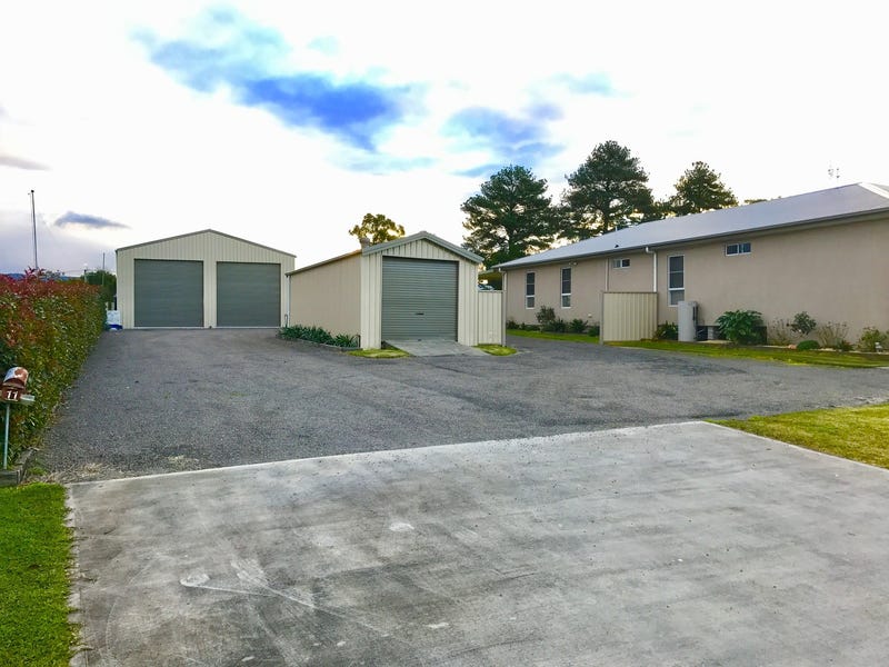 Fully Renovated Family Residence on 8