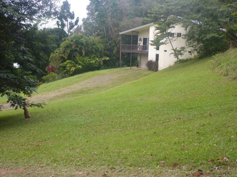 Acreage in rainforest setting