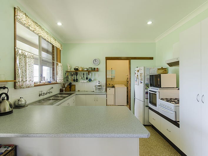 Brick & Tile Home on 7