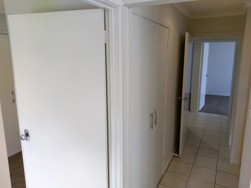 HOUSE ON 567 m2 OPPOSITE 11