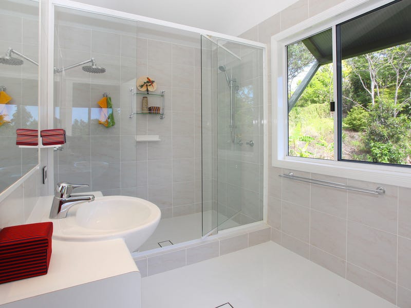 Large modern Gold Coast hinterland 4
