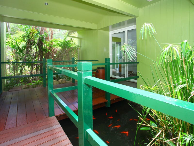Large modern Gold Coast hinterland 7