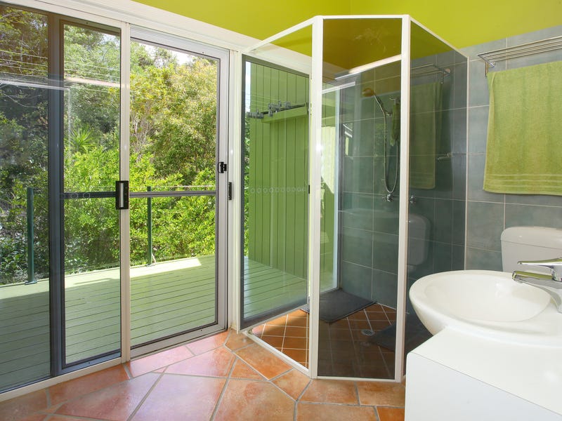 Large modern Gold Coast hinterland 21