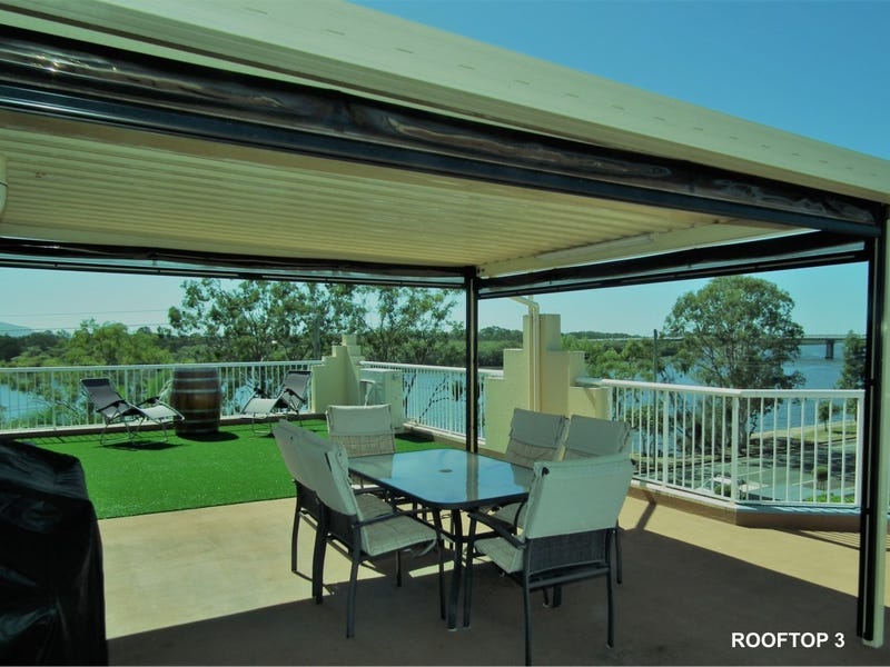 Stunning Maroochy River Views From 13