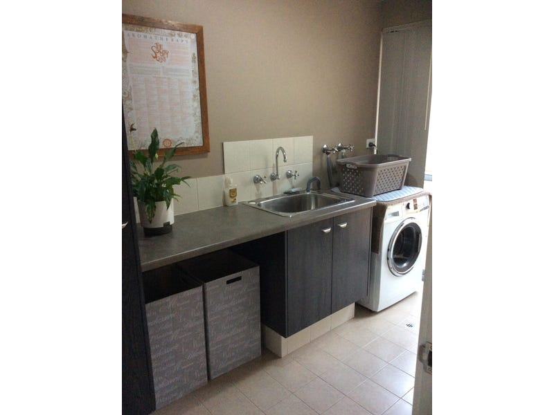 Simply stunning stylish and spacious! 11