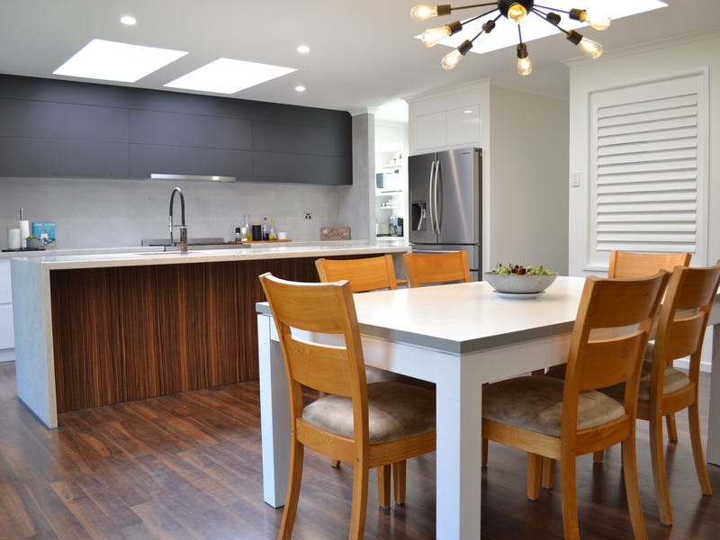 *UNDER CONTRACT* Magnificent home in 8