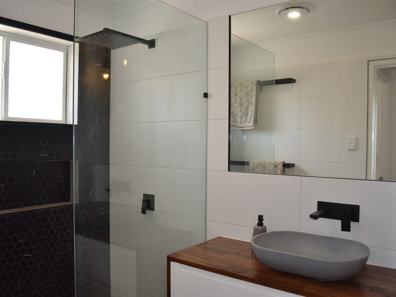 *UNDER CONTRACT* Magnificent home in 13