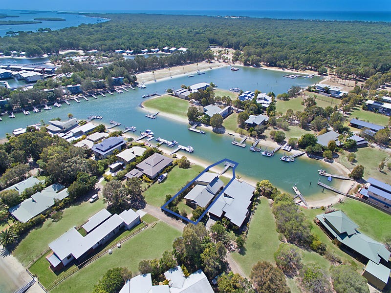 …ABSOLUTE WATER FRONT HOME SOUTH 4