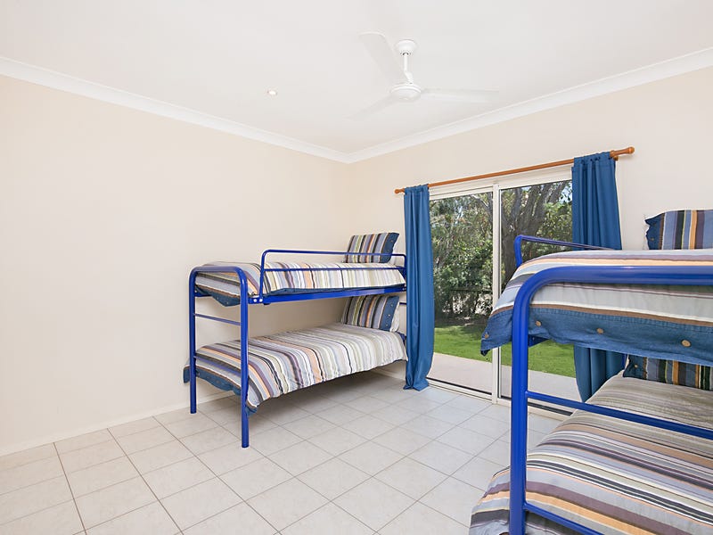 …ABSOLUTE WATER FRONT HOME SOUTH 10