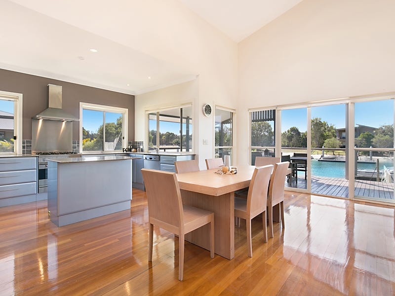 …ABSOLUTE WATER FRONT HOME SOUTH 12