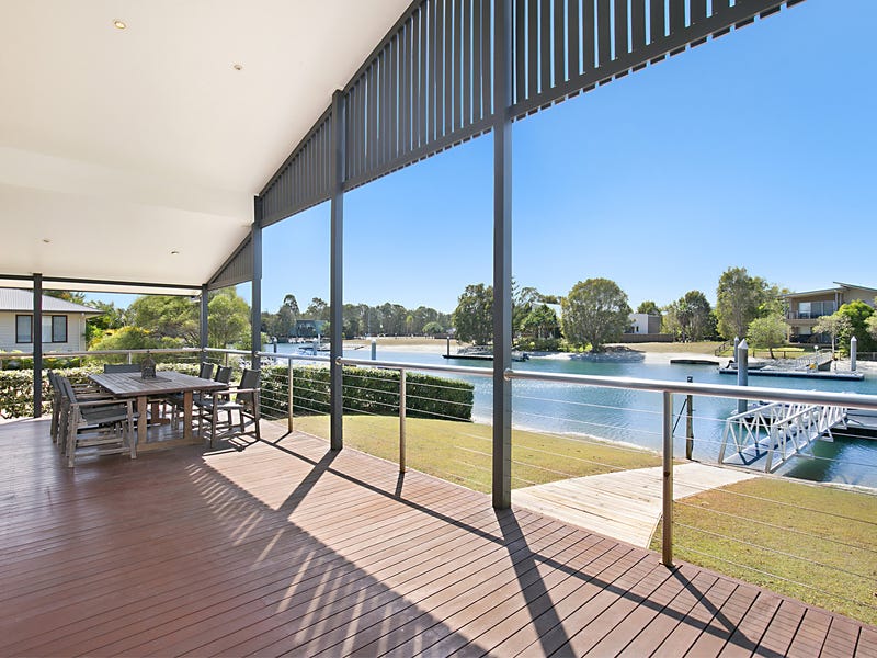 …ABSOLUTE WATER FRONT HOME SOUTH 13