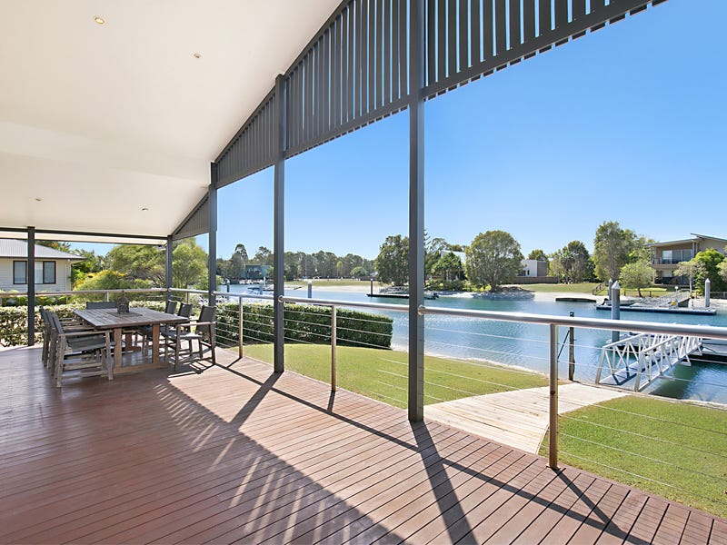 …ABSOLUTE WATER FRONT HOME SOUTH 14