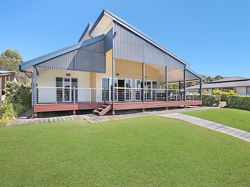 …ABSOLUTE WATER FRONT HOME SOUTH 16