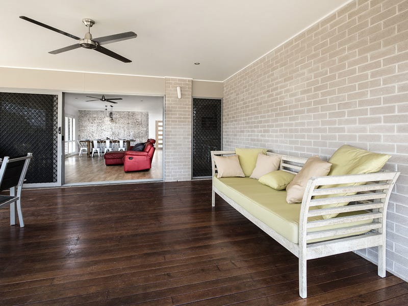 Large family home in quiet 4