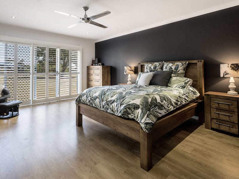 Large family home in quiet 5