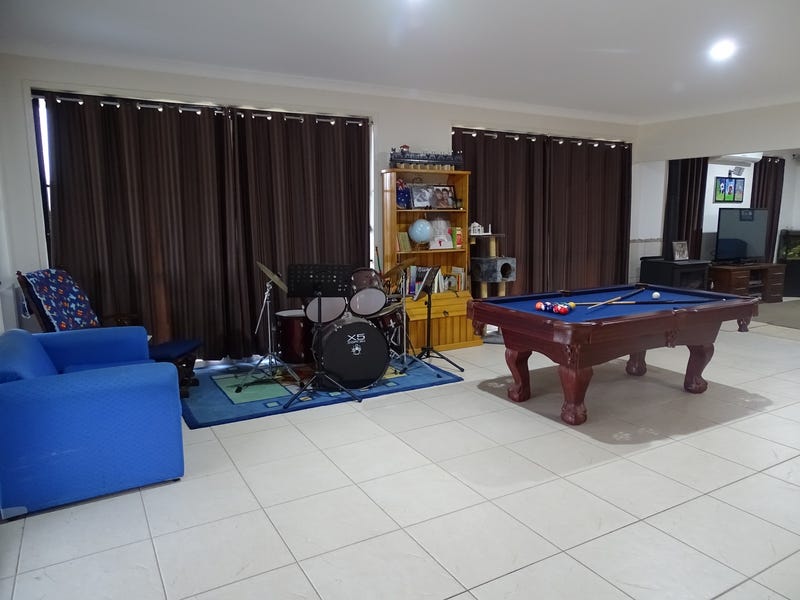 Designer Home in Sought After 8