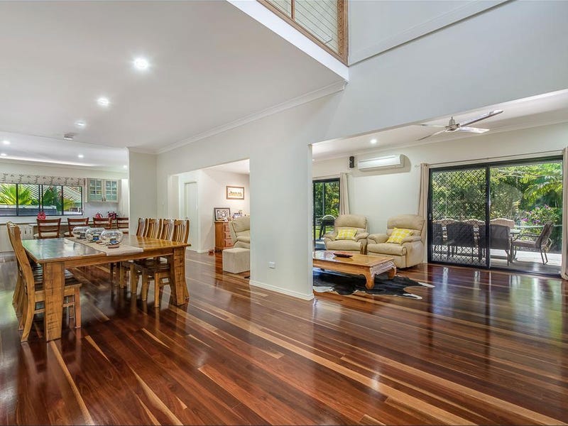 Large, Spacious, Family Home on 4